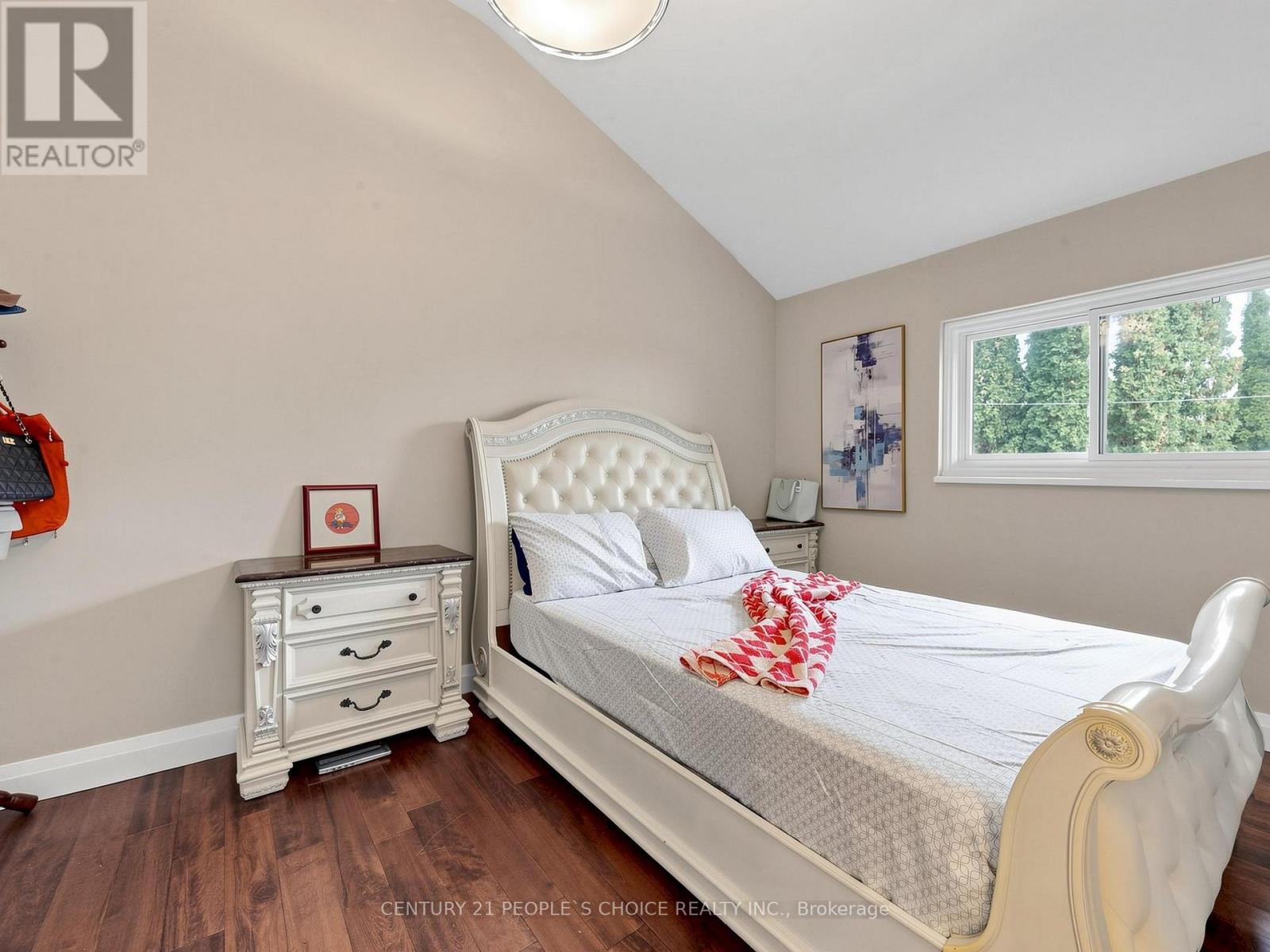 27 MATLOCK AVENUE - 17