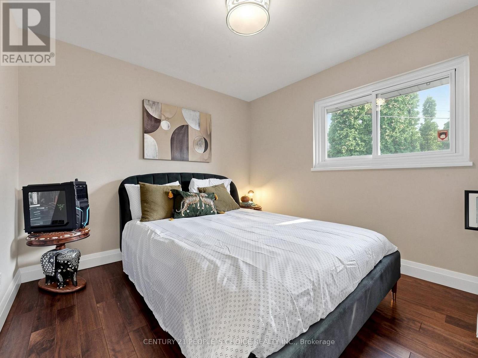 27 MATLOCK AVENUE - 22