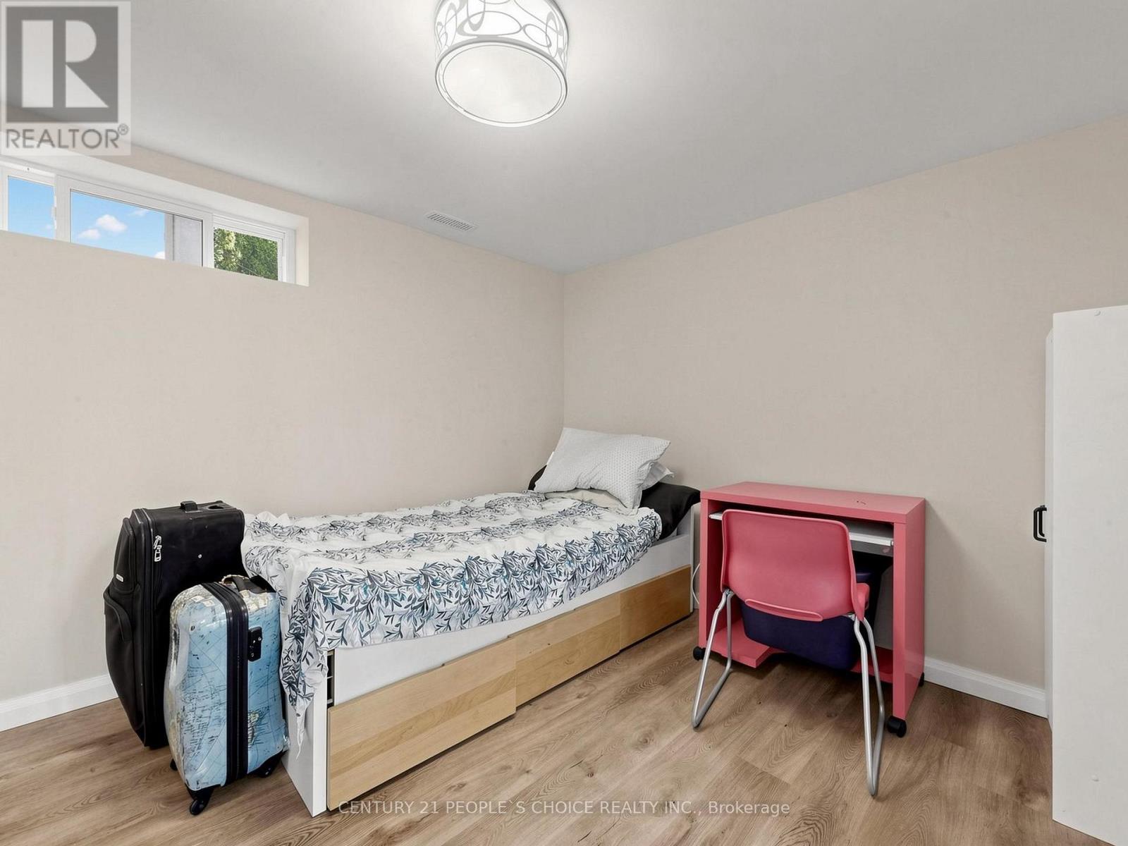 27 MATLOCK AVENUE - 36