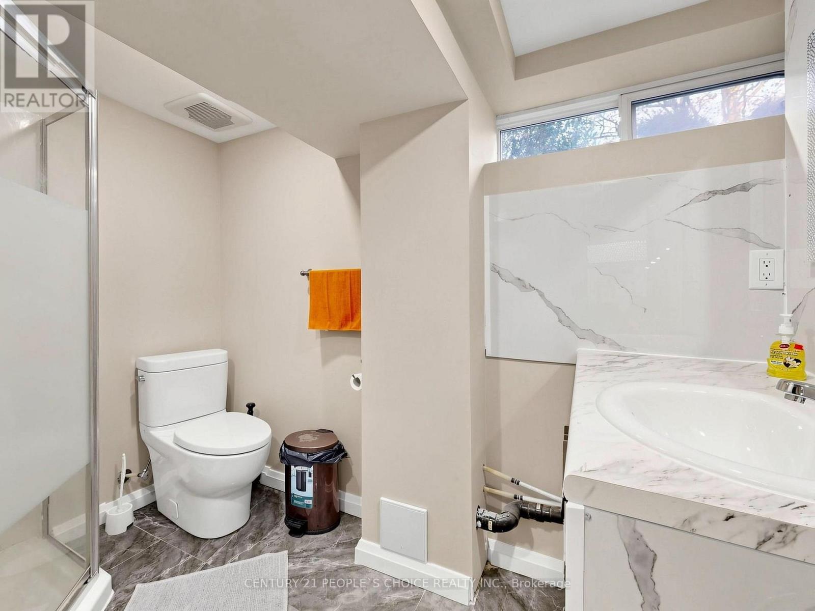 27 Matlock Avenue, Mississauga, ON photo 38
