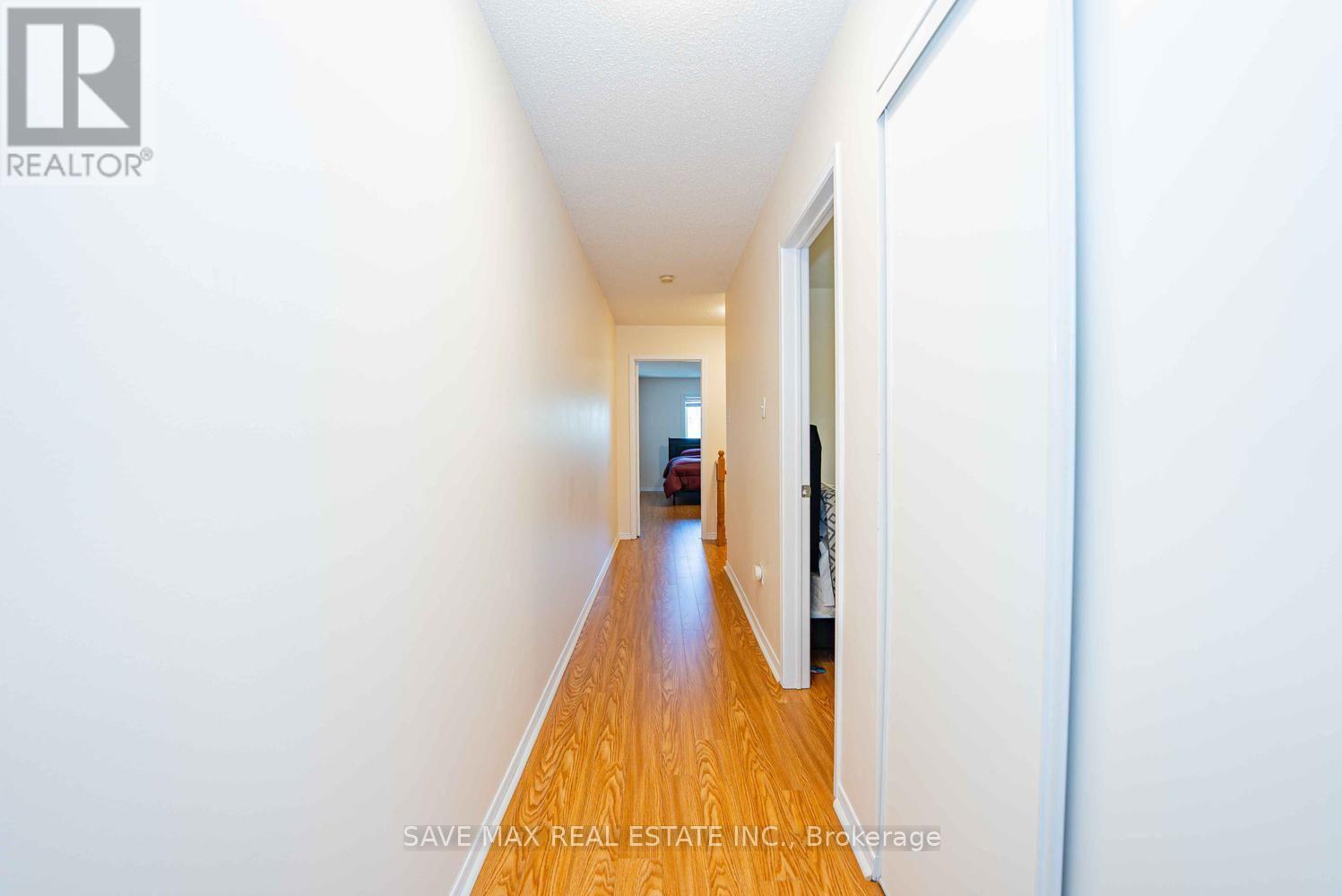 1 Kitto Court — photo 36