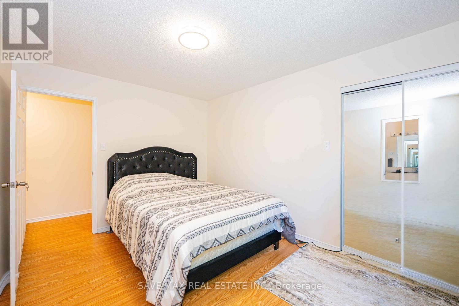 1 Kitto Court — photo 30