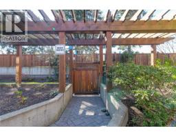 201 4030 Borden St, Saanich, BC V8X2E9 Photo 23
