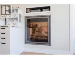 201 4030 Borden St, Saanich, BC V8X2E9 Photo 8