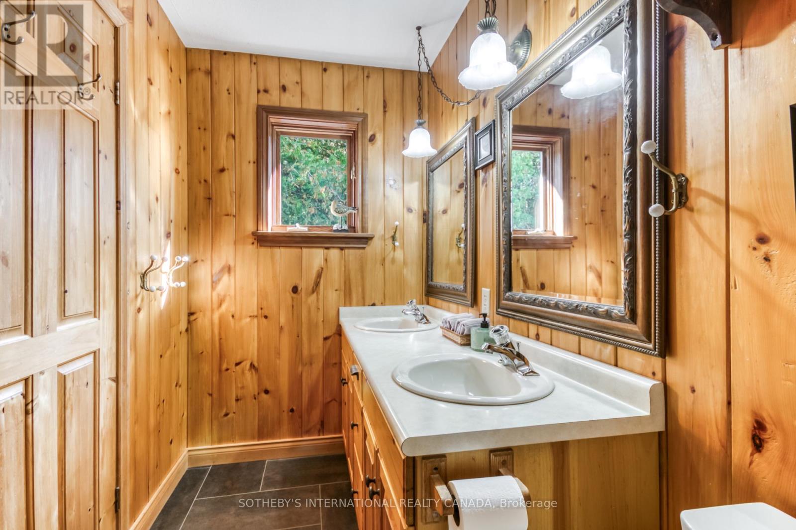 125 Lakeshore Road, Tehkummah, ON photo 15