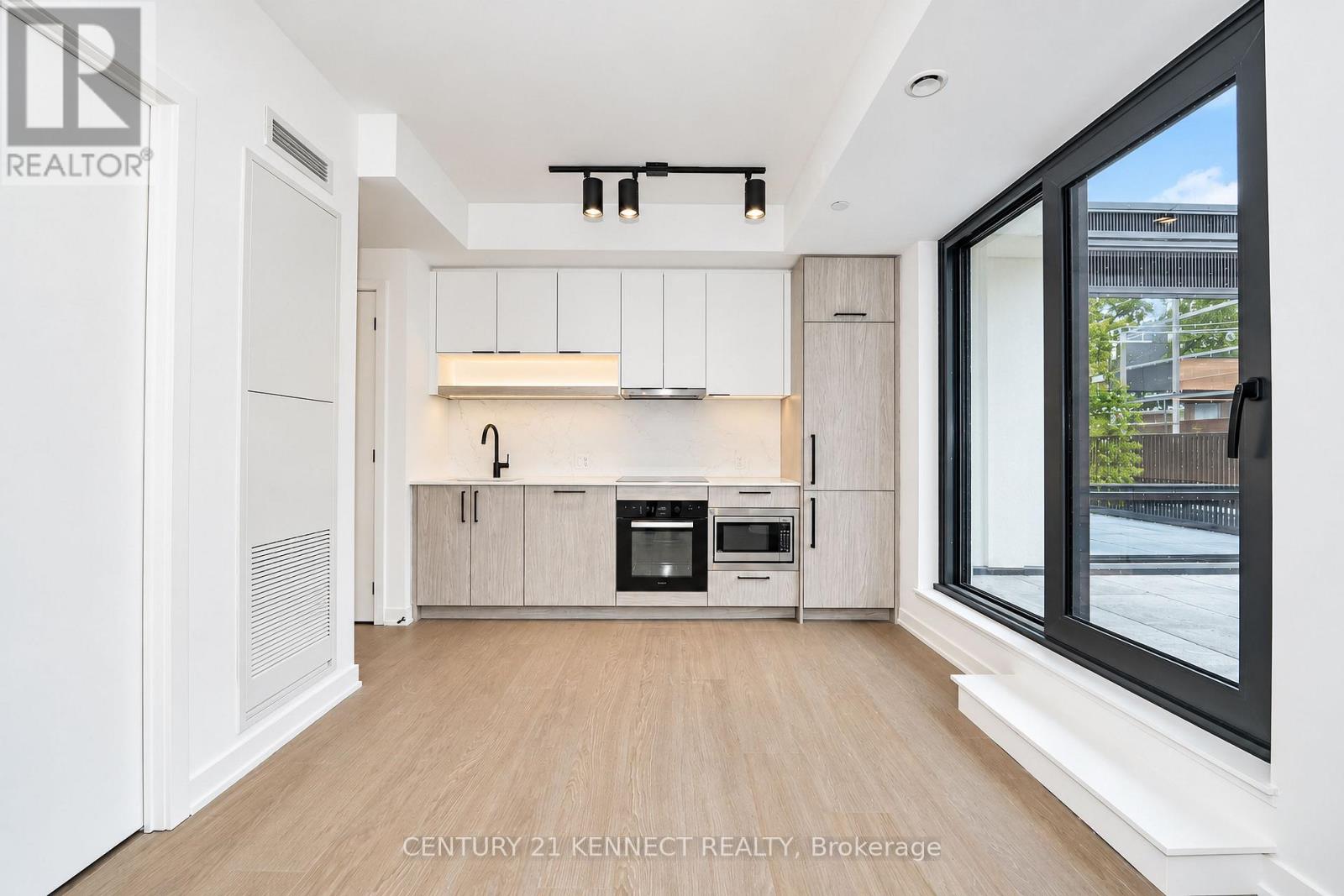 91 Montclair Avenue — photo 24