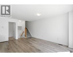 Living room - 19 Roxanne Drive Unit# 119, Hamilton, ON L8H0B6 Photo 8