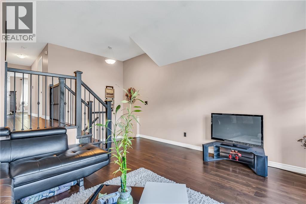 193 MOUNTAIN LAUREL Crescent - Image 23