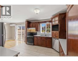 36 Carter Crescent, photo 4
