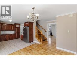 36 Carter Crescent, photo 5