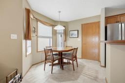 Laundry room - 120 Wyndstone Circle, East St Paul, MB R2E0L8 Photo 6
