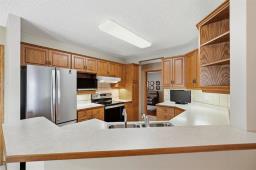 Sunroom - 120 Wyndstone Circle, East St Paul, MB R2E0L8 Photo 7