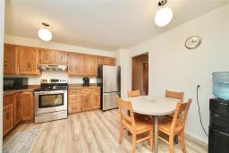119 Sanderson Avenue, Winnipeg, MB R2R1R2 Photo 11