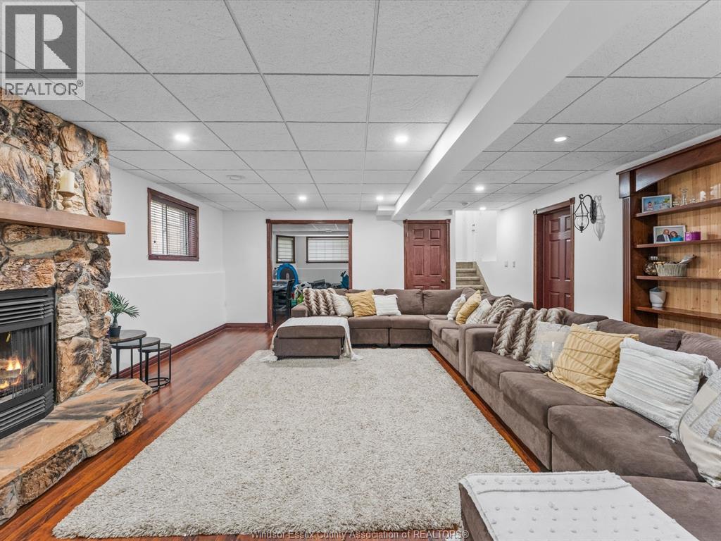 2408 WATERFORD AVENUE - Image 32
