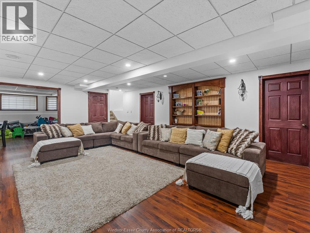 2408 WATERFORD AVENUE - 33