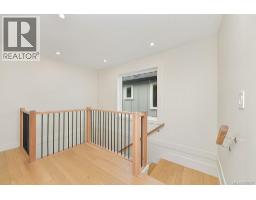 4317 Majestic Dr, Saanich, BC V8N3H1 Photo 25