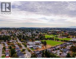 4317 Majestic Dr, Saanich, BC V8N3H1 Photo 65