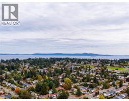 4317 Majestic Dr, Saanich, BC V8N3H1 Photo 66