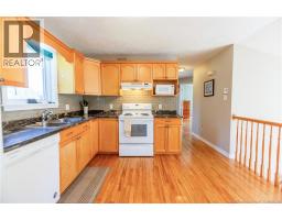 61 Fawcett Avenue, Sackville, NB E4L3X3 Photo 12
