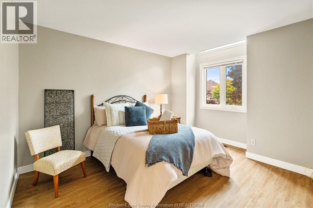 32 Cheyenne CRESCENT - 33