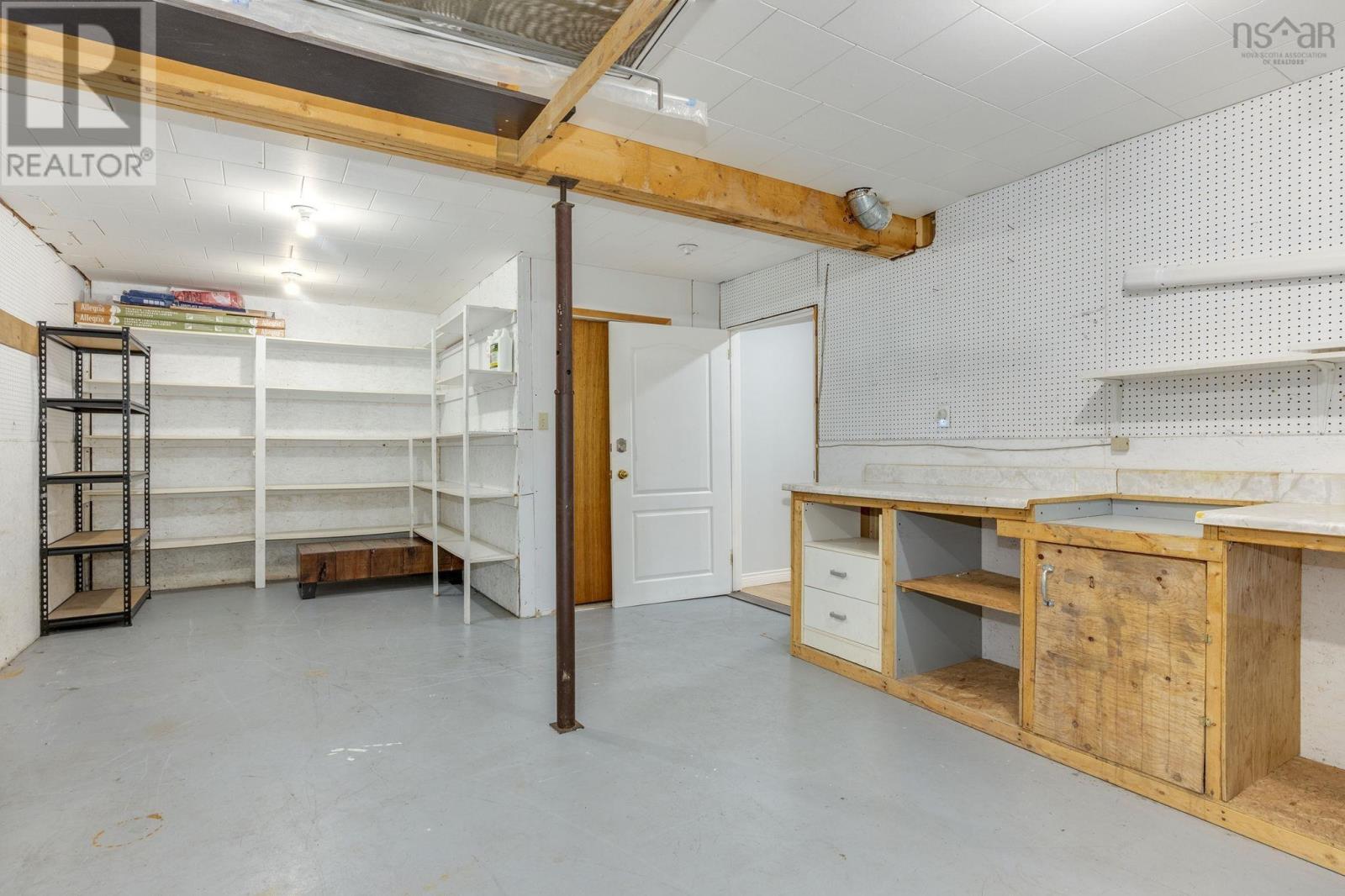 74 Golf Links Road - Image 36