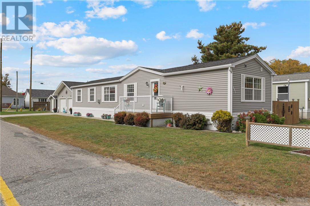 485 WOOD Street - Image 3