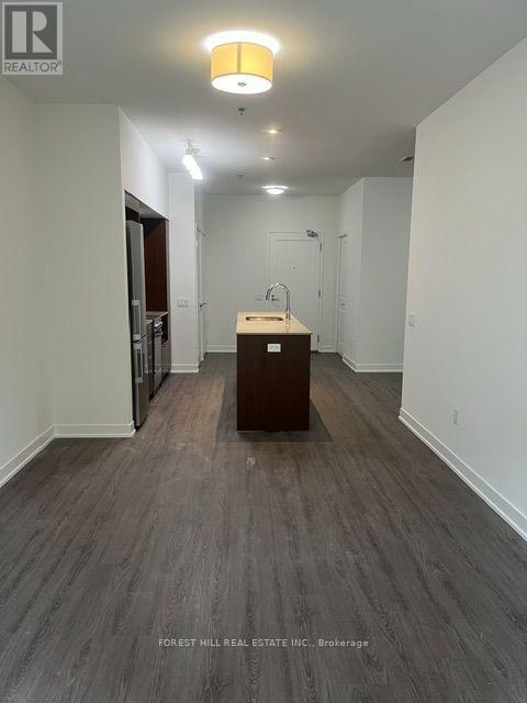 320 Tweedsmuir Avenue — photo 14