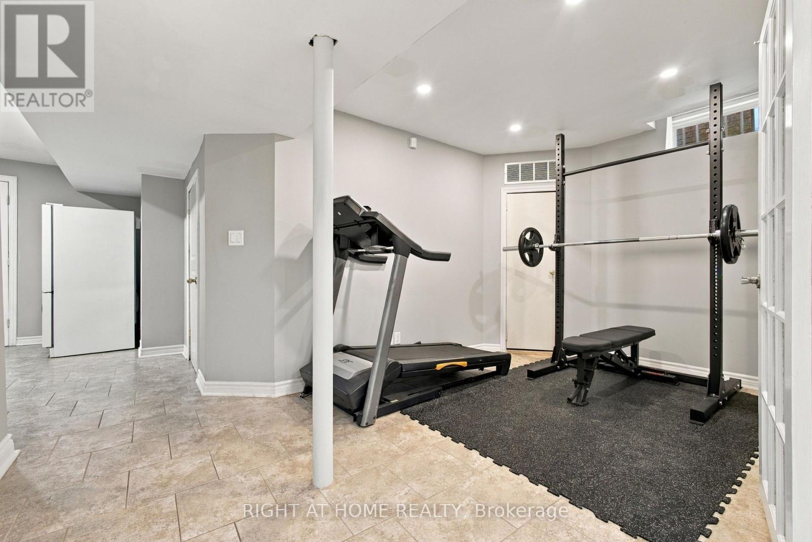 212 BACHMAN DRIVE - Image 28