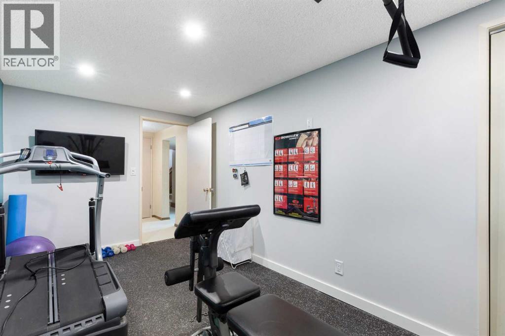 2320 58 Avenue SW - Image 39