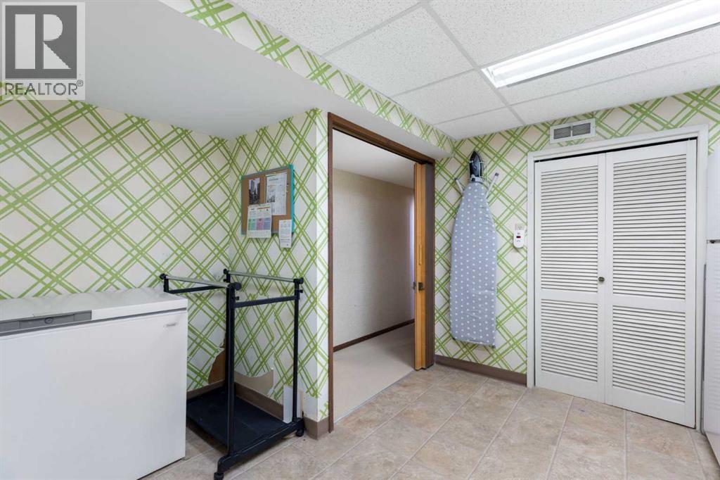2320 58 Avenue SW - Image 41