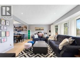 2320 58 Avenue Sw, Calgary, AB T3E1N5 Photo 13