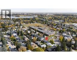 4pc Bathroom - 2320 58 Avenue Sw, Calgary, AB T3E1N5 Photo 6