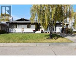 2320 58 Avenue Sw, Calgary, AB T3E1N5 Photo 9