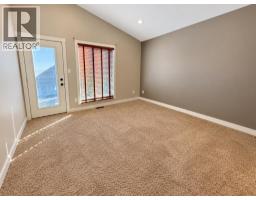 Bedroom - 497 Edinburgh Road W, Lethbridge, AB T1J5A8 Photo 9