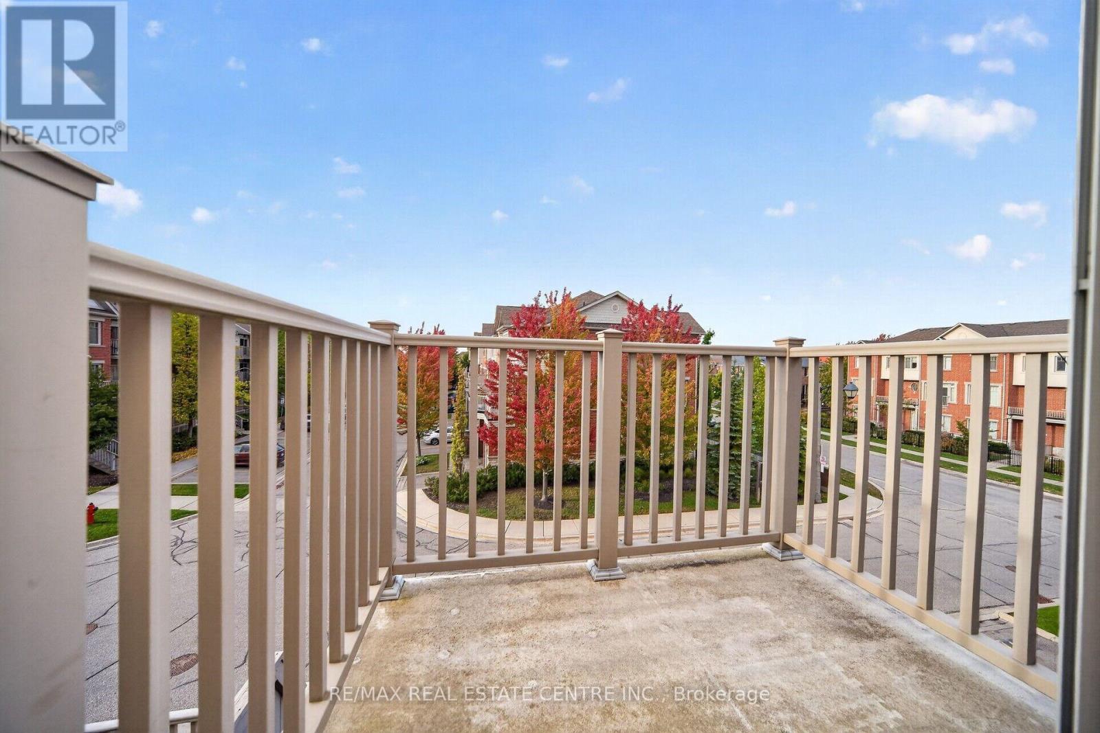 3335 Thomas Street East — photo 35
