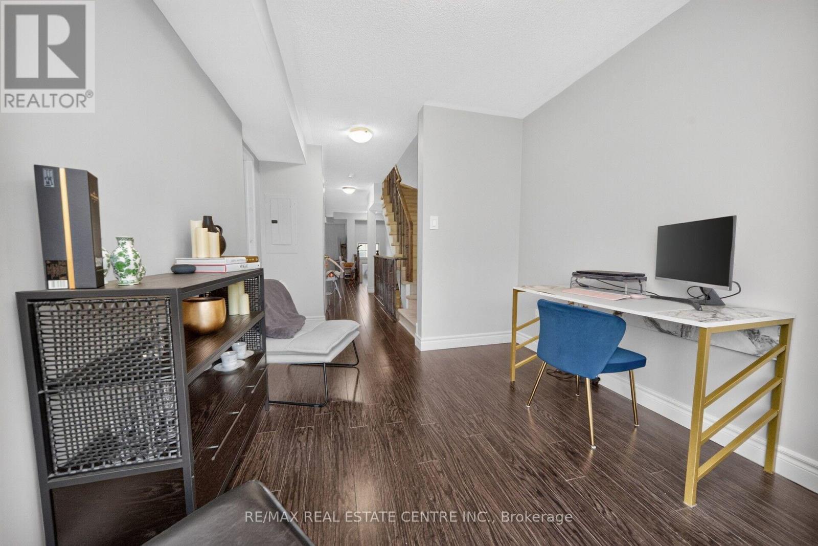 3335 Thomas Street East — photo 18