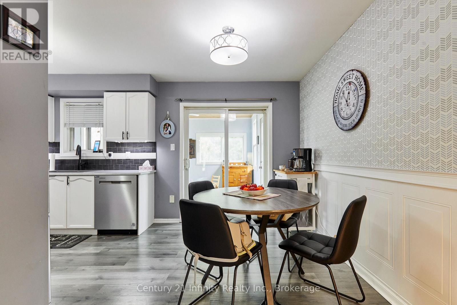 258 SWINDELLS STREET - 10