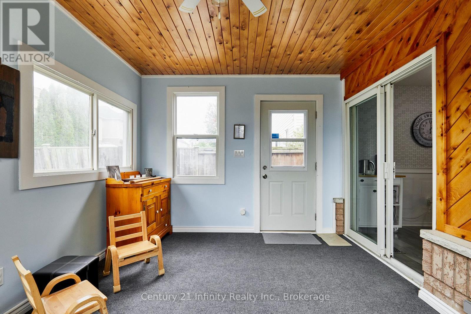 258 SWINDELLS STREET - 17