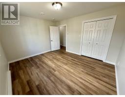 71 Adams Loop thumbnail 23