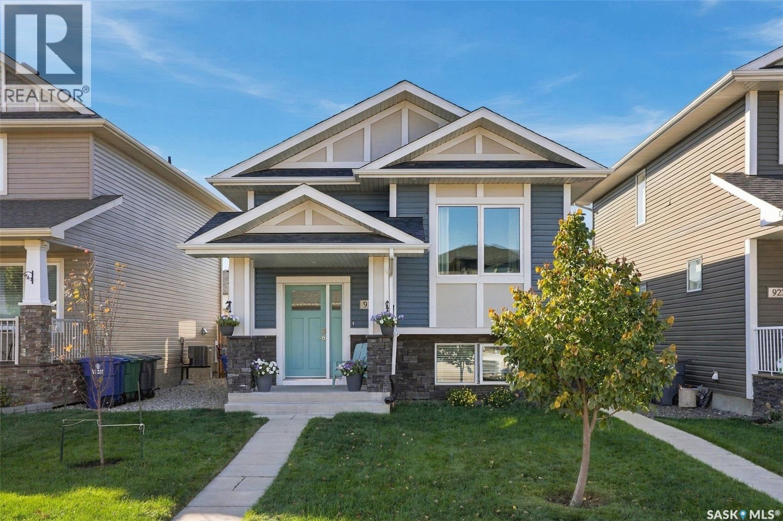 919 Kolynchuk BEND, Saskatoon