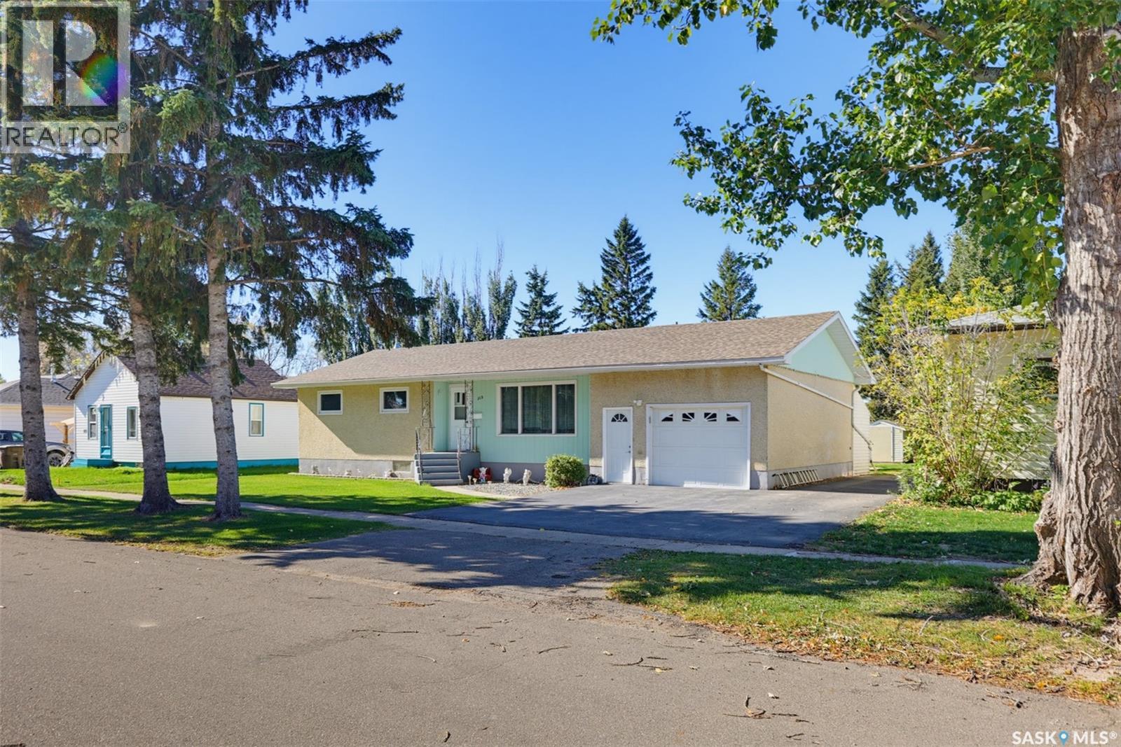 313 4TH AVENUE - 2