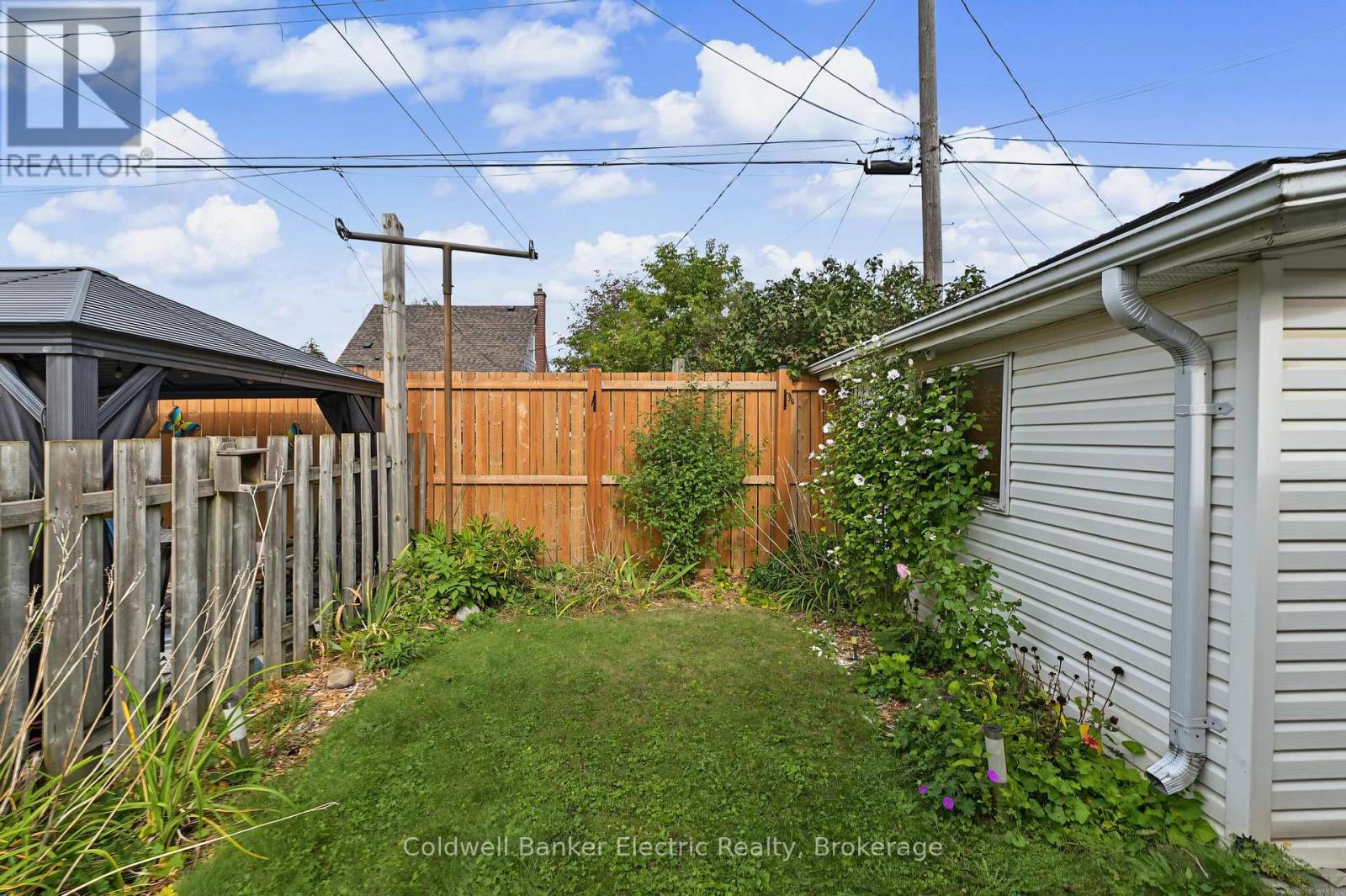 440 Howden Street — photo 23