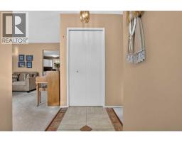 172 Queensland Road SE - photo 2