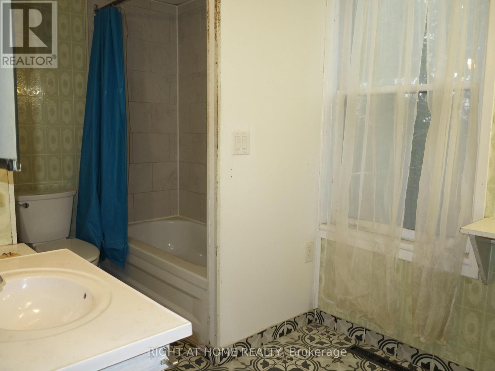129 Walnut Street — photo 14