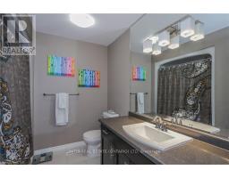 121 - 1924 Cedarhollow Boulevard, London North, ON N5X0K3 Photo 30
