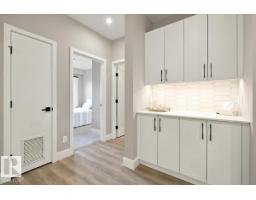 #427 7463 May Cm Nw, Edmonton, AB T6R0X1 Photo 10