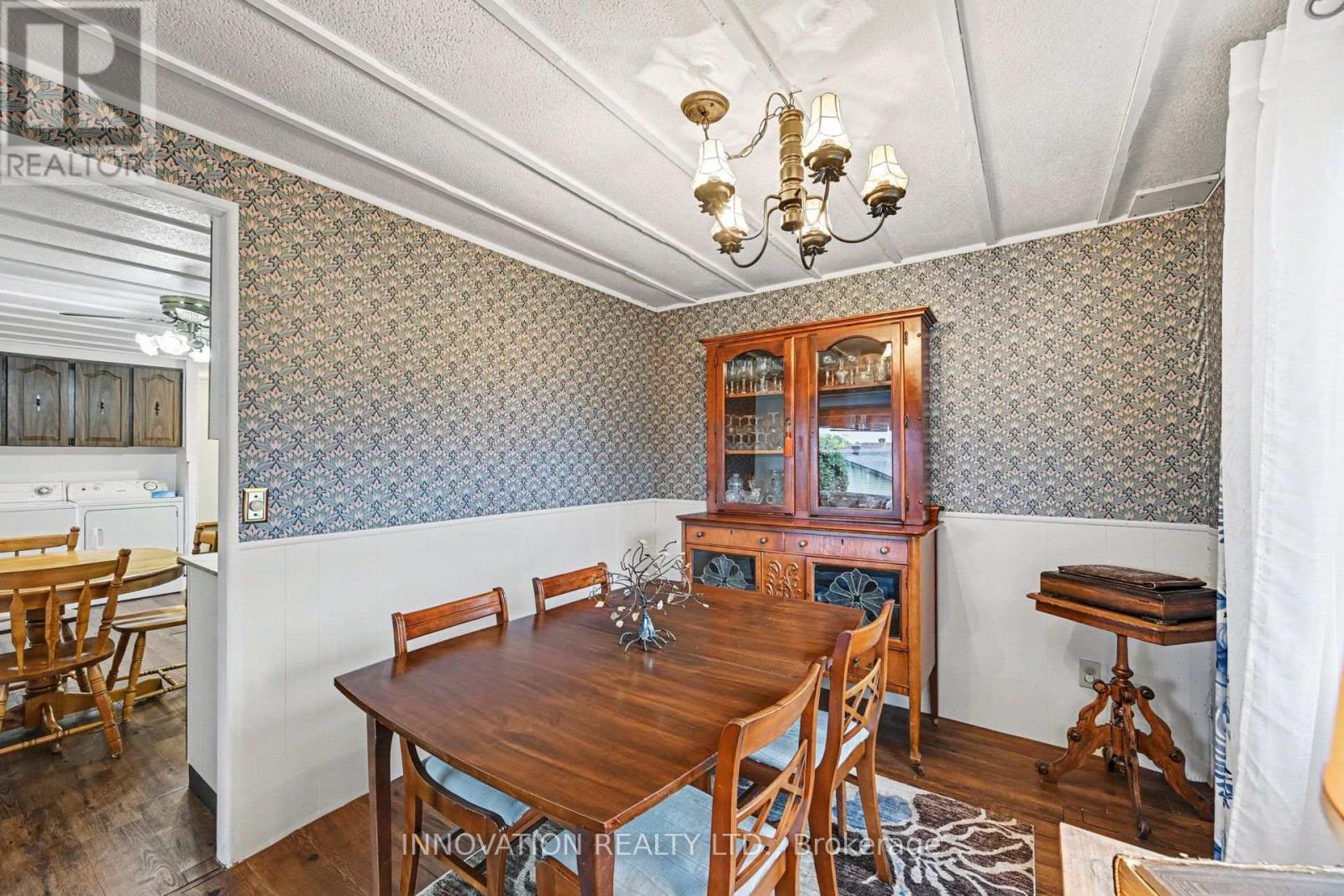 170 ADELAIDE STREET - 7
