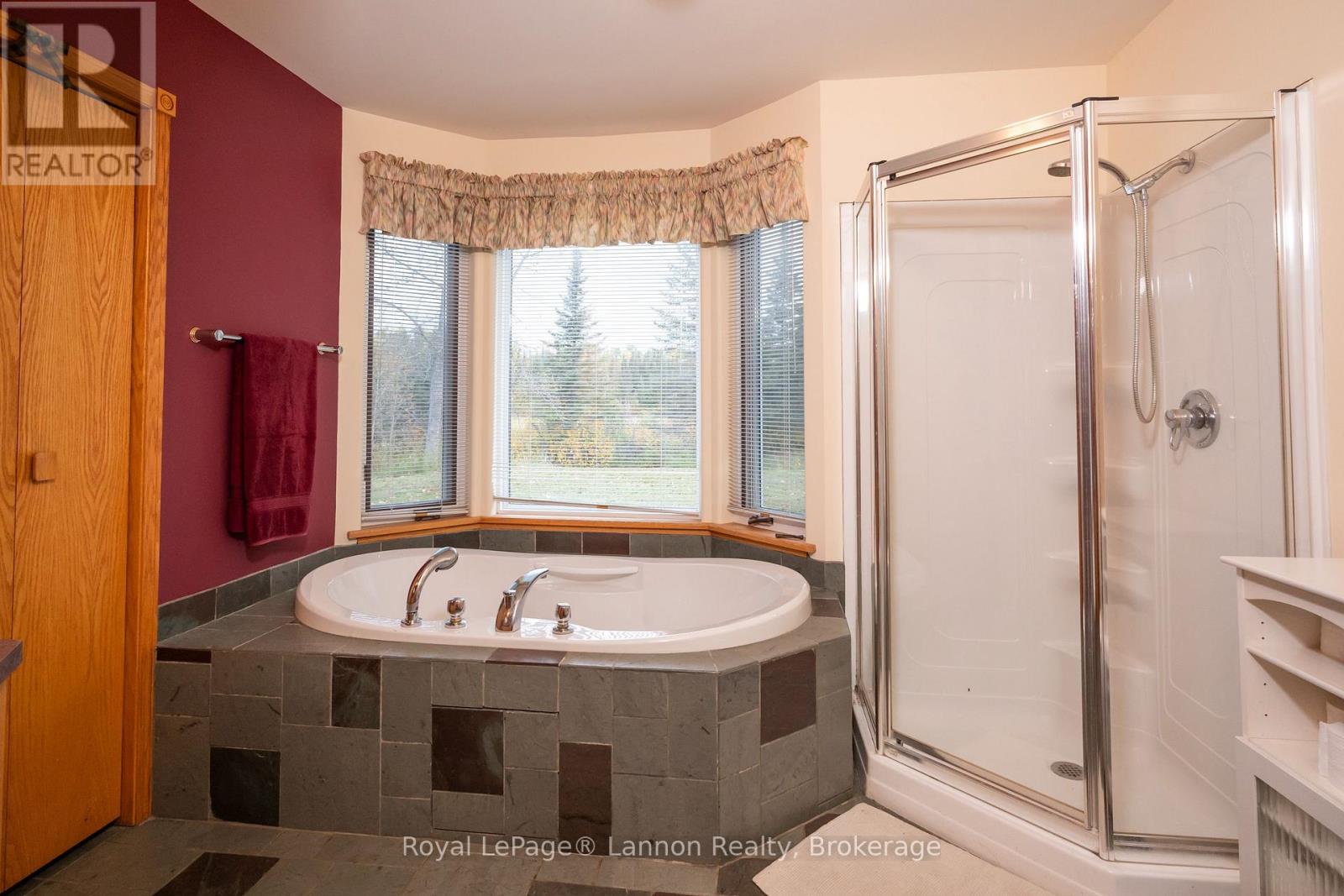 2165 GREGOR ROAD - 15