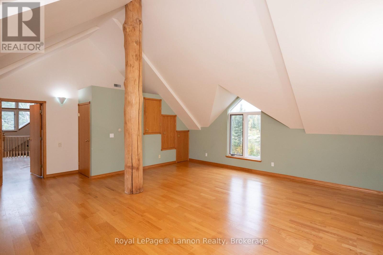 2165 GREGOR ROAD - 27