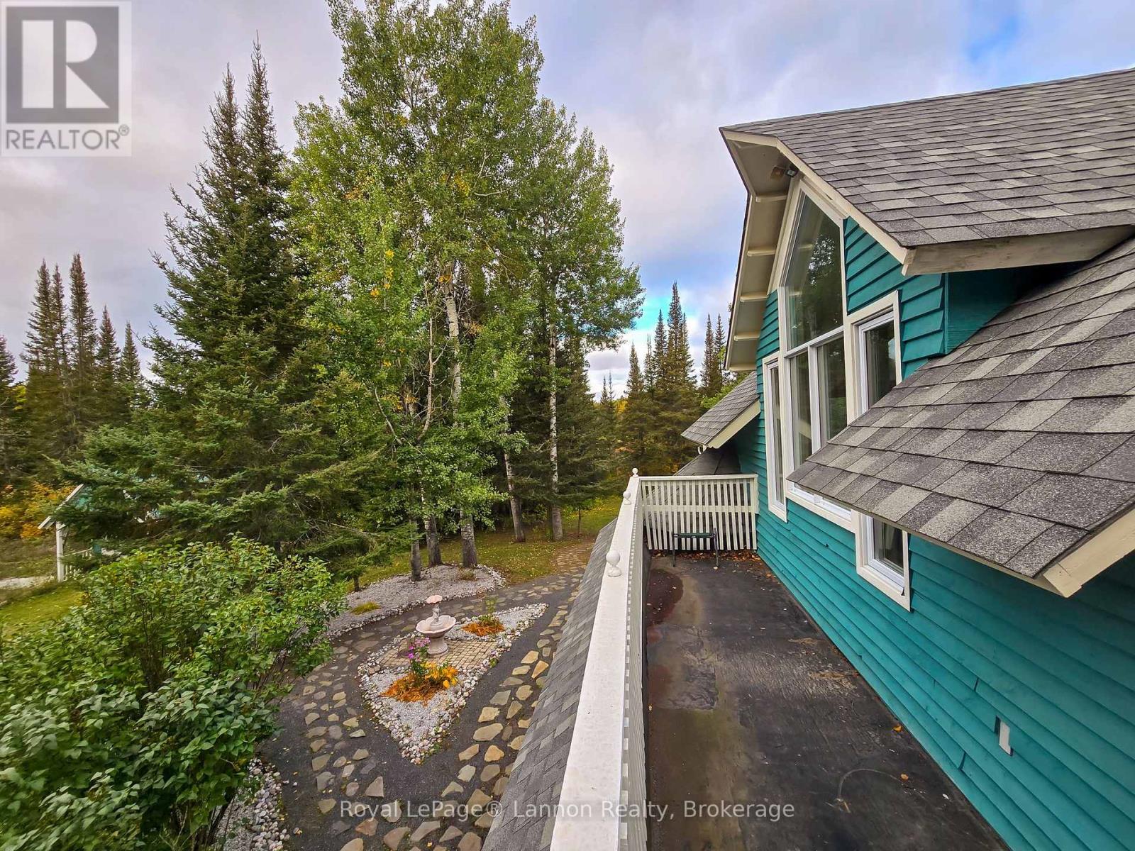 2165 GREGOR ROAD - 38